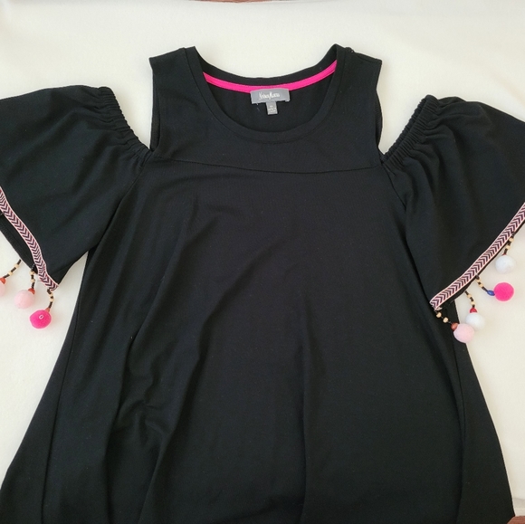 Neiman Marcus Cold Shoulder Top - Picture 9 of 11